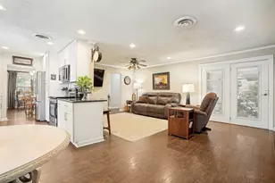 510 Northside Ave, Lewisville, TX 75057 - Photo 8