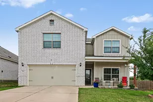 304 Lowery Oaks Trl, Fort Worth, TX 76120 - Photo 2