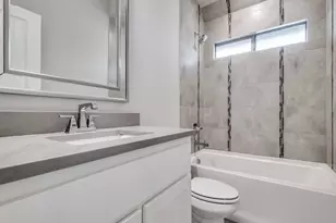 139 Lakeview Cir, Pilot Point, TX 76258 - Photo 12