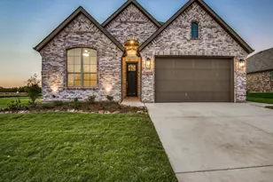 139 Lakeview Cir, Pilot Point, TX 76258 - Photo 18