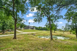 104 Turkey Creek Rd, Mineral Wells, TX 76067 - Photo 2
