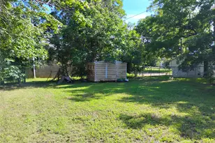 728 W Elm St, Denison, TX 75020 - Photo 4