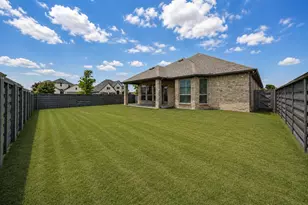 1200 Long Meadow Dr, Little Elm, TX 76227 - Photo 20