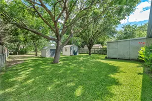 1008 Westminister Ct, Arlington, TX 76015 - Photo 4
