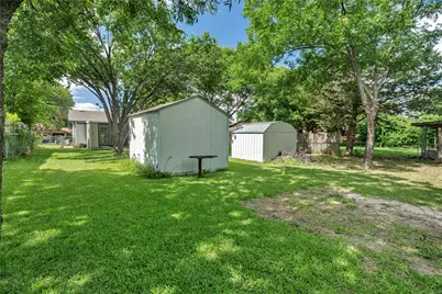 1008 Westminister Court, Arlington, TX 76015 - Photo 6