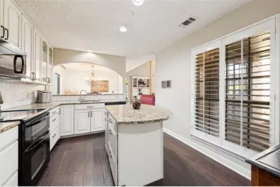 2719 Fairway Park Street, Grand Prairie, TX 75050 - Photo 8