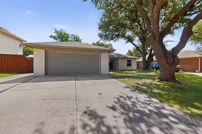 6804 Richfield Drive, North Richland Hills, TX 76182 - Photo 2