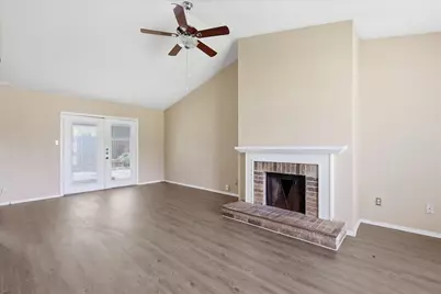 6733 Dandelion Drive, Fort Worth, TX 76137 - Photo 6