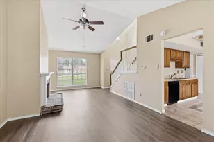 6733 Dandelion Dr, Fort Worth, TX 76137 - Photo 8