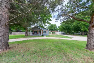 302 Sayles Ave, Tuscola, TX 79562 - Photo 2