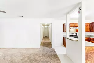 1436 Elmwood Ave, Fort Worth, TX 76104 - Photo 8