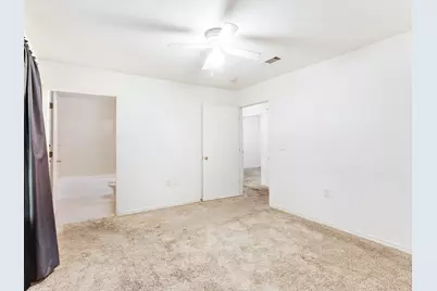 1436 Elmwood Avenue, Fort Worth, TX 76104 - Photo 12
