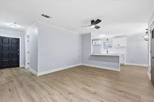 2202 E Mitchell St, Arlington, TX 76010 - Photo 2
