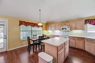 2017 Spring Mills Rd, Mesquite, TX 75181 - Photo 10