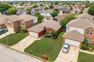 10621 Cloisters Dr, Fort Worth, TX 76131 - Photo 4