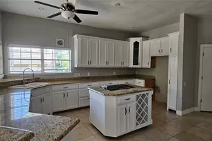 137 Oakview Rd, Gainesville, TX 76240 - Photo 4