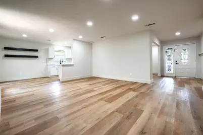 4049 Alicante Avenue, Fort Worth, TX 76133 - Photo 8