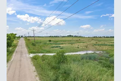 6600 Woodard Avenue, Cleburne, TX 76033 - Photo 24