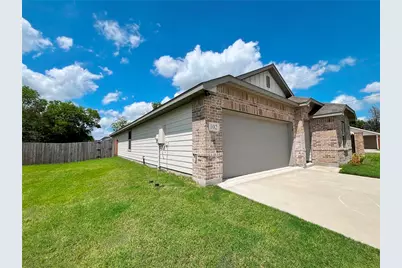 102 Doma Avenue, Greenville, TX 75402 - Photo 2
