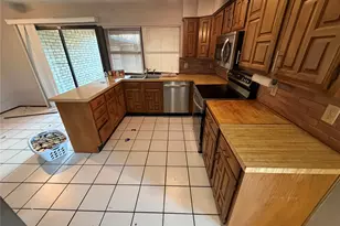 1849 Sandy Ridge Ct, Carrollton, TX 75007 - Photo 2
