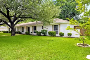 4113 Ridglea Country Club Dr, Fort Worth, TX 76126 - Photo 4