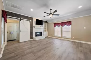 6806 Thornbird Ln, Arlington, TX 76001 - Photo 14