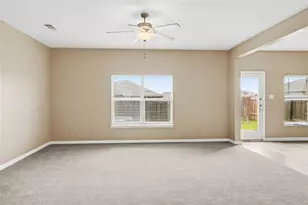 265 Honeysuckle Ln, Princeton, TX 75407 - Photo 4