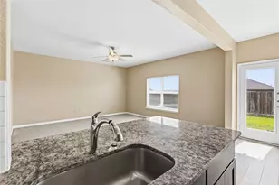 265 Honeysuckle Ln, Princeton, TX 75407 - Photo 12