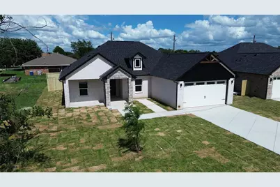 308 Backlash Drive, Gun Barrel City, TX 75156 - Photo 2