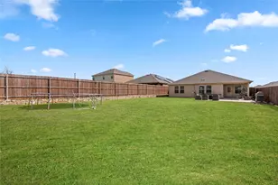 985 Alton Dr, Aubrey, TX 76227 - Photo 24