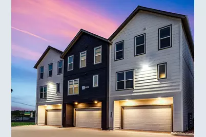1000 Fort Worth Avenue #113, Dallas, TX 75208 - Photo 1