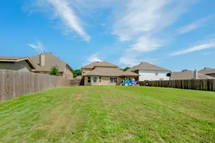 5727 Mountain Hollow Dr, Dallas, TX 75249 - Photo 22