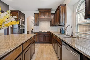 413 Frontier Ct, Midlothian, TX 76065 - Photo 10