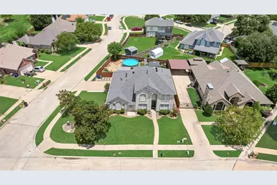 108 Bowie Street, Forney, TX 75126 - Photo 2