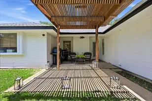 437 Bradshaw St, Cedar Hill, TX 75104 - Photo 16