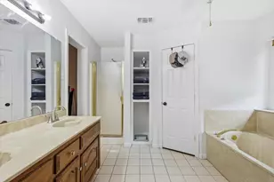 437 Bradshaw St, Cedar Hill, TX 75104 - Photo 10