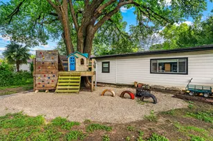 3921 Austin Ave, Waco, TX 76710 - Photo 32