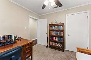 3921 Austin Ave, Waco, TX 76710 - Photo 18