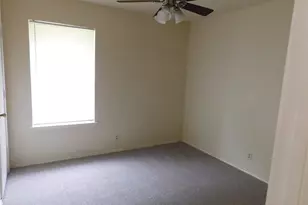 304 Joshua St, Denton, TX 76209 - Photo 8