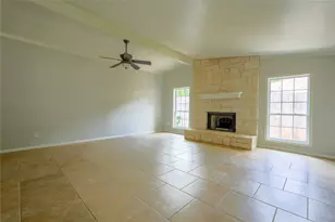 2708 Cedar Point Dr, Waco, TX 76710 - Photo 8