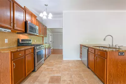 2708 Cedar Point Drive, Waco, TX 76710 - Photo 12