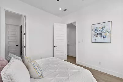 723 W 10th Street #109, Dallas, TX 75208 - Photo 20