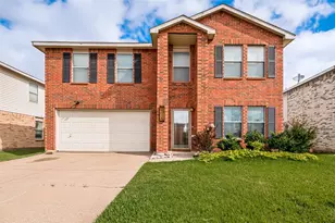 6015 Pietro Dr, Grand Prairie, TX 75052 - Photo 2