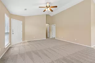 1116 Cottonwood Dr, Crowley, TX 76036 - Photo 8
