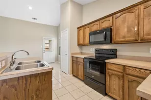1116 Cottonwood Dr, Crowley, TX 76036 - Photo 12