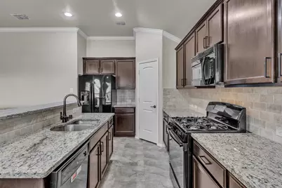 381 Coral Vine Lane, Burleson, TX 76028 - Photo 12