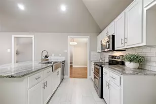 2831 Silverspring Rd, Carrollton, TX 75006 - Photo 14