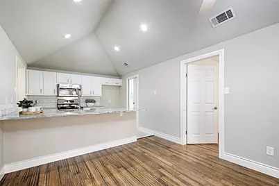 2831 Silverspring Road, Carrollton, TX 75006 - Photo 16