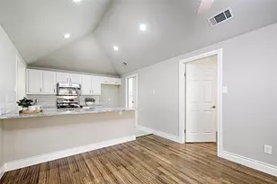 2831 Silverspring Rd, Carrollton, TX 75006 - Photo 16