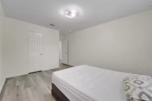 824 Duck Pond Dr, Grand Prairie, TX 75052 - Photo 20